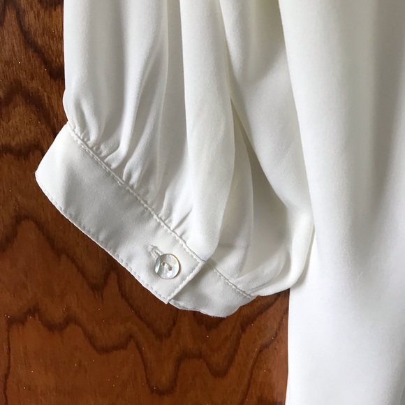 Cream sheer high-low blouse - Picture 3 of 5